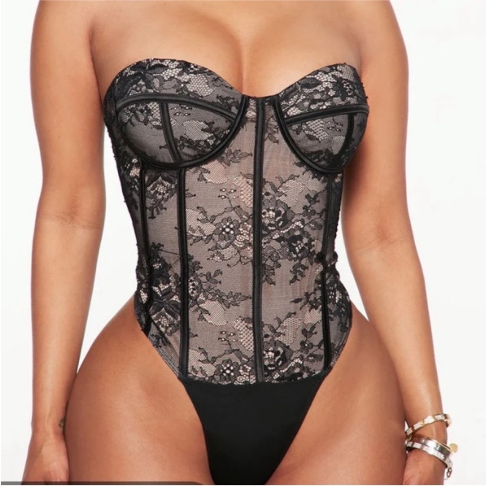 FASHION NOVA floral black lace nude strapless corset lingerie bodysuit medium